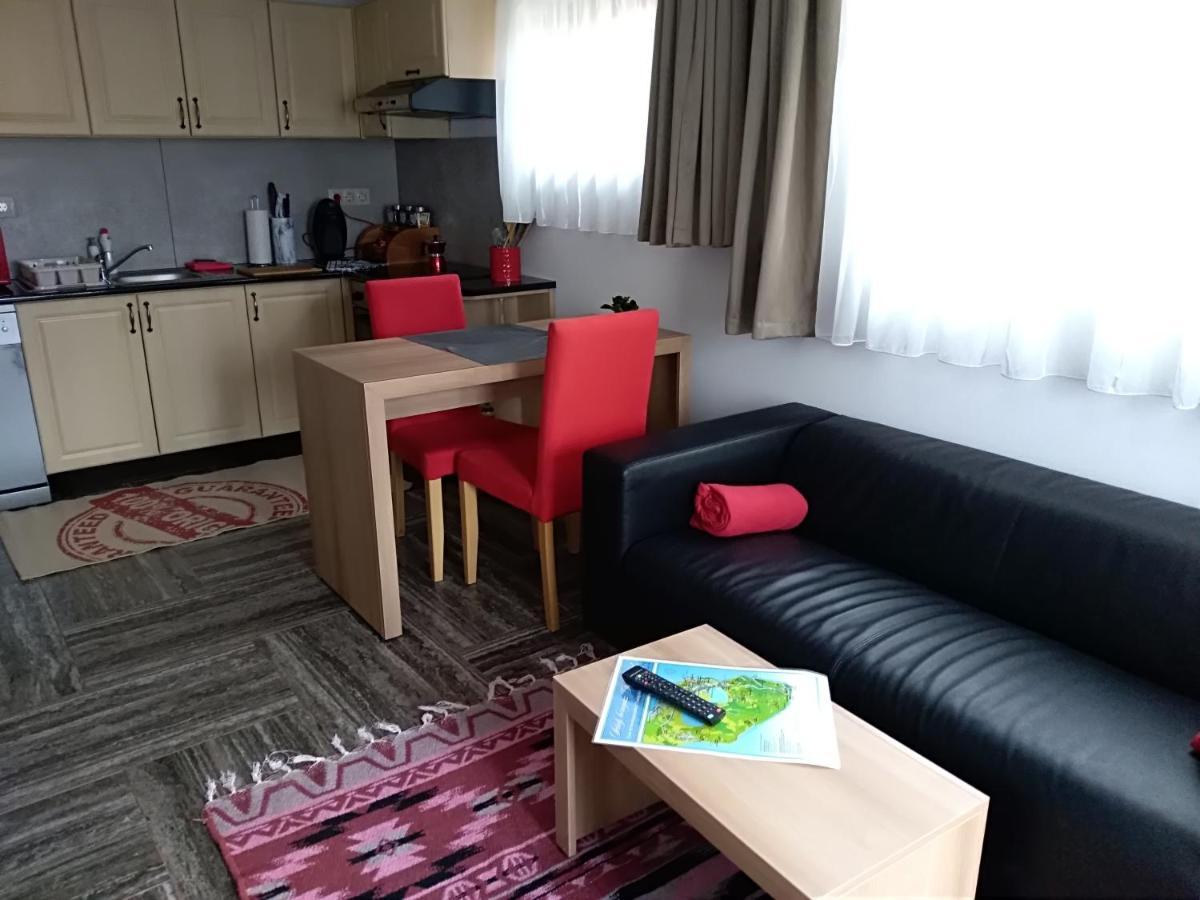 Koko Apartman Тихань Экстерьер фото