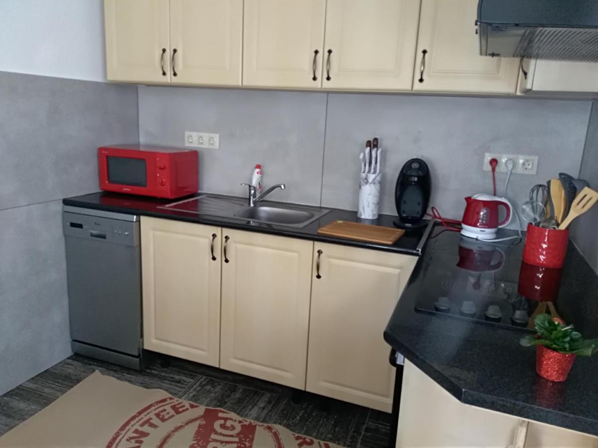 Koko Apartman Тихань Экстерьер фото