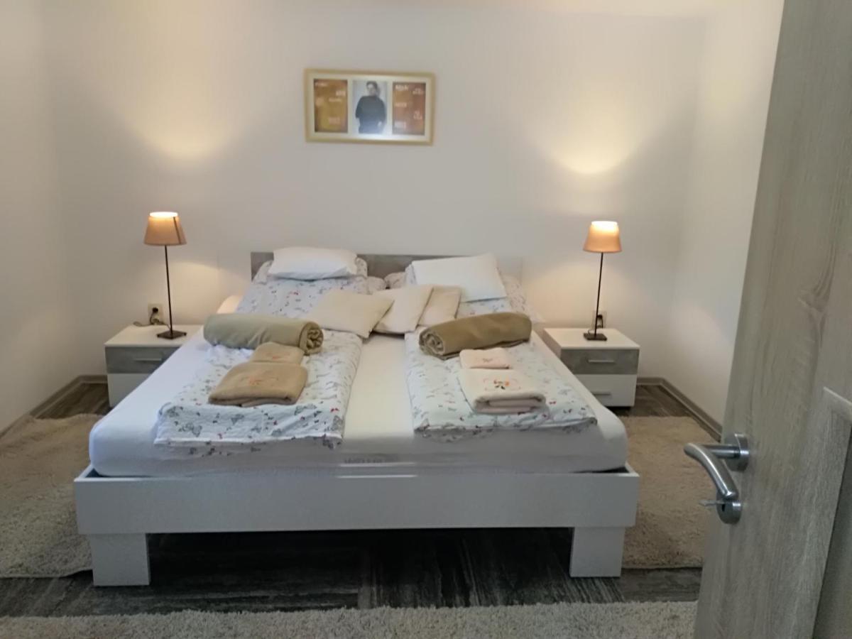 Koko Apartman Тихань Экстерьер фото